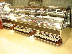 如何选购高质量的封闭式冷鲜柜